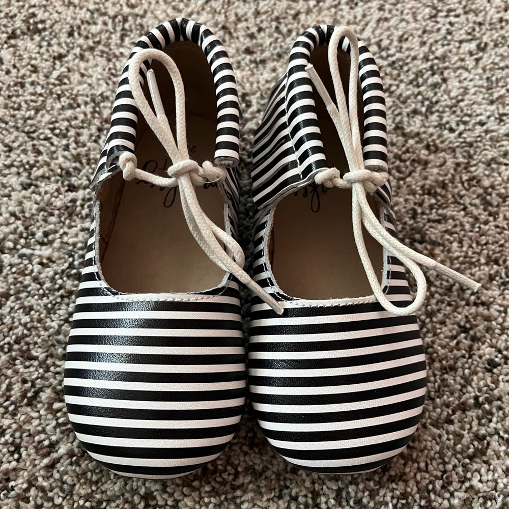 Monkey Feet Striped Ballet Flats, size 2-3Y